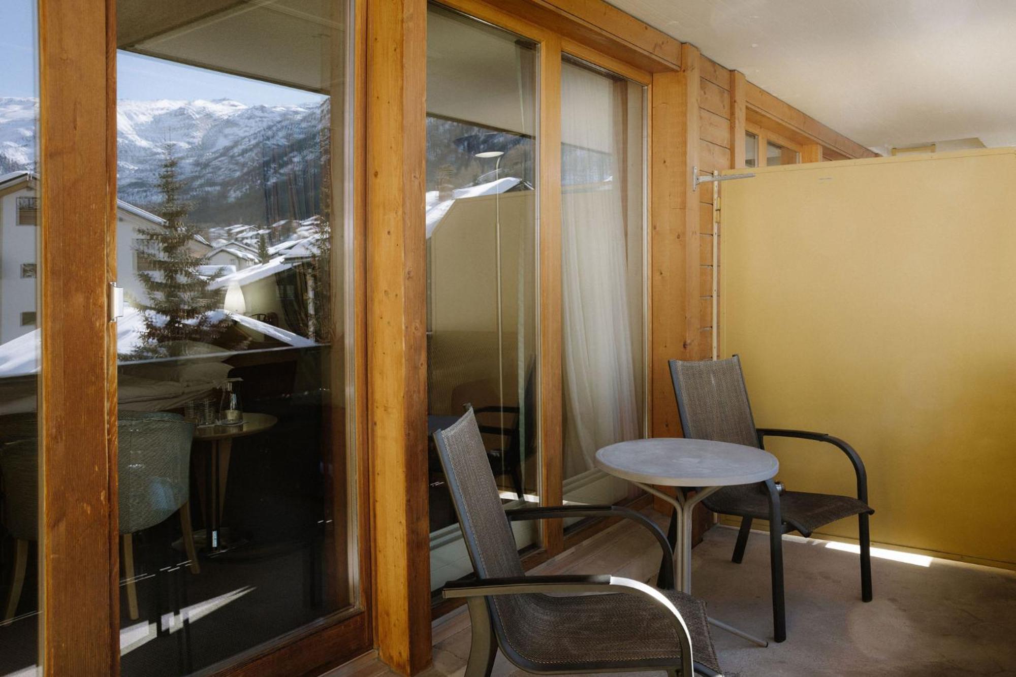 Alpine Hotel Perren Zermatt Exterior foto